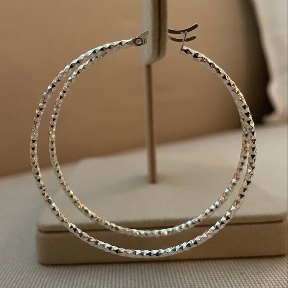 NWT Sandra Diamond Cut Hoops 50mm // Sterling Silver - Picture 4 of 5